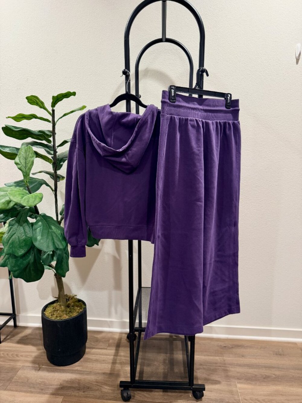 Old Navy Active Dynamic Fleece Hoodie & Wide Leg Pants Two-Piece Matched Set M - Picture 5 of 7